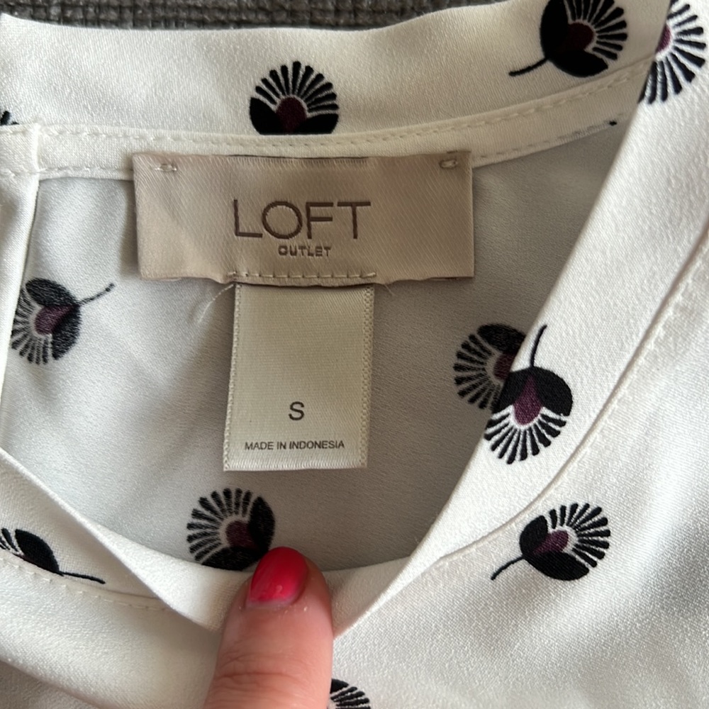 LOFT - patterned blouse - Picture 3 of 5